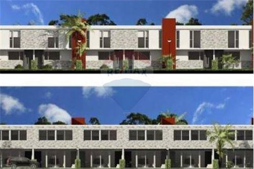 Duplex Tipo Casa 4 Amb. C/pileta Los Robles Pilar