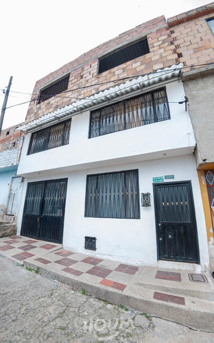 Casa En Nueva Gloria, Los Libertadores. 4 Habitaciones, 119.0 M²