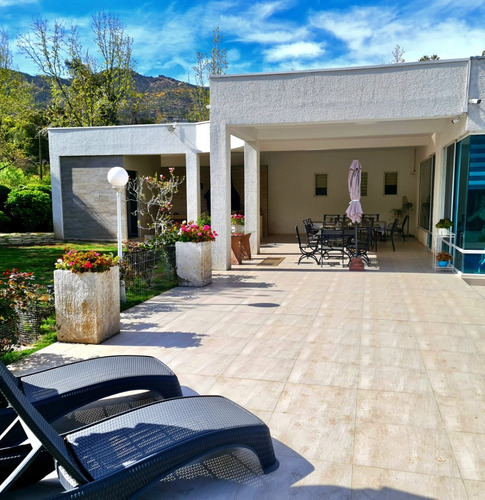 Gran Casa Mediterránea, Colegio Nido De Aguilas.
