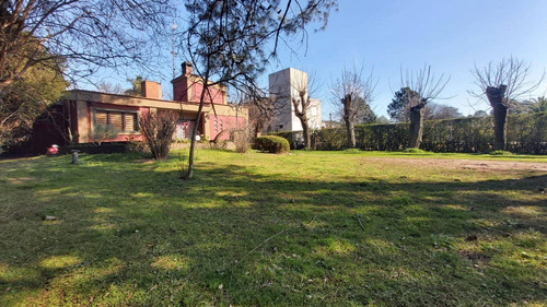 Imagen 3 de 30 de Venta Casa Quinta 4 Ambientes Lujan Gran Parque