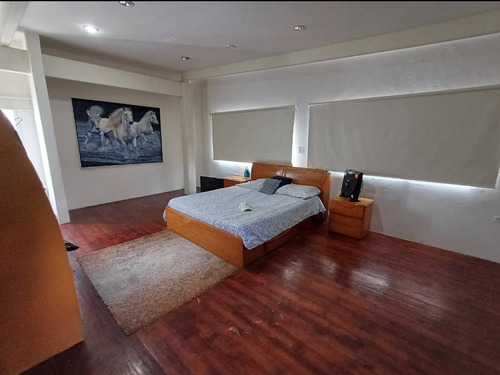 Casa Alquiler En El Hatillo, 630 M2 De Terreno, 250 M2 Const