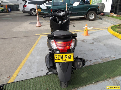 Imagen 9 de 25 de Yamaha Gpd 150-a Nmax