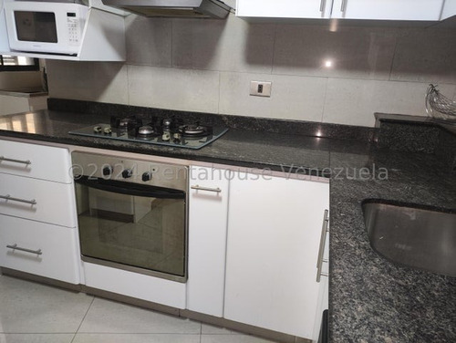 Apartamento Alquiler En Caurimare, Excelente Ubicación, 2 Habitaciones, Listo Para Habitar. Lan