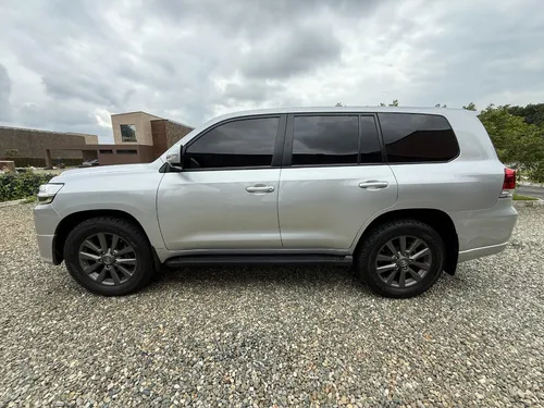Toyota Land Cruiser 4.5 Imperial Fl Lc200 Diésel