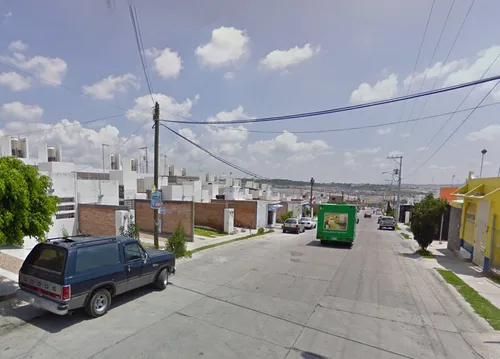 Sg- Casa En Recuperacion Bancaria En Cerrada Romero, Los Laureles, Aguascalientes, Aguascalientes.