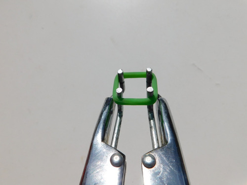 Pinza Elastrator Para Castrar Y Descolar Ovinos