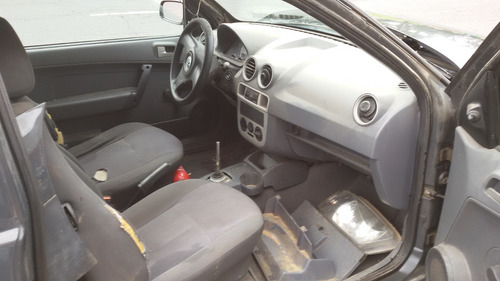 Imagem 8 de 8 de Sucata De Gol G4 1.0 8v 2p - Motor Câmbio Peças Acessórios