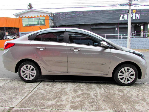 Imagem 5 de 15 de Hyundai Hb20s 1.0 Comfort Plus 12v Flex 4p Manual