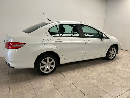 Peugeot 408 2.0 Allure 143cv