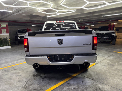 RAM Ram 2500 5.7 R/t Regular Cab 2500 4x4 At