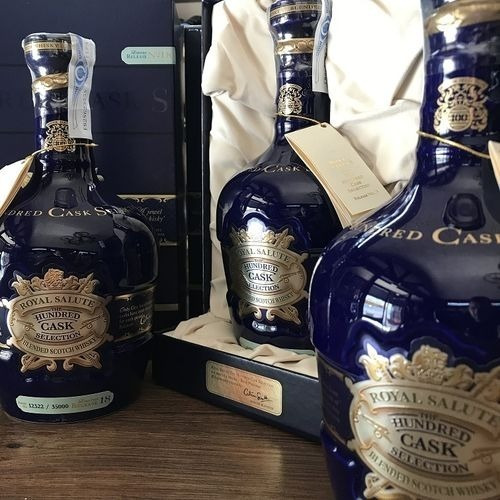 Imagen 6 de 8 de Whisky Royal Salute The Hundred Cask Selection 700ml Estuche