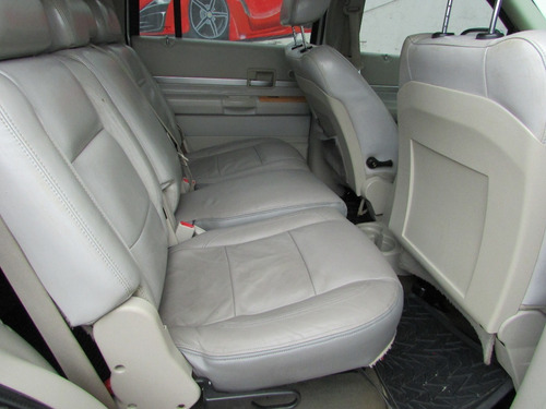 Imagen 7 de 15 de Chrysler Aspen 2008 Limited