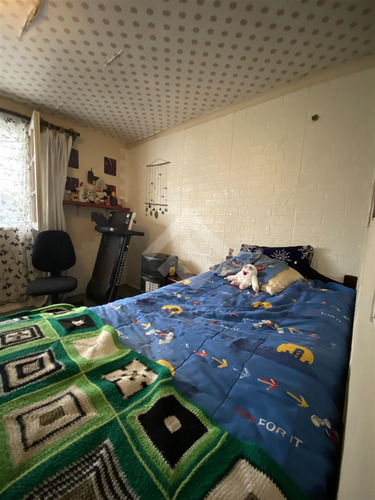 Gran Terreno Casa En Venta De 4 Dorm. En La Cisterna