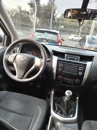 Nissan NP300 Frontier 2.5 Le Aa Mt