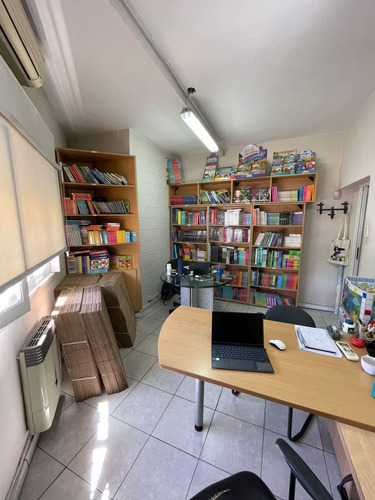 Imagen 8 de 30 de Alq Comercial - Casa Con 10 Oficinas, 3 Plantas - Saavedra