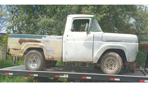 Ford F-100 4.5 L 2p