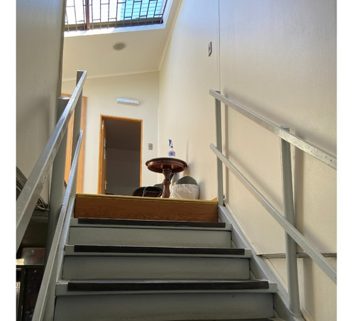 Imagen 11 de 16 de Estupenda Casa Para Uso Comercial En Talcahuano