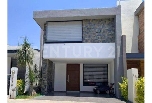Casa En Venta En Mayorazgo En Leon Gto
