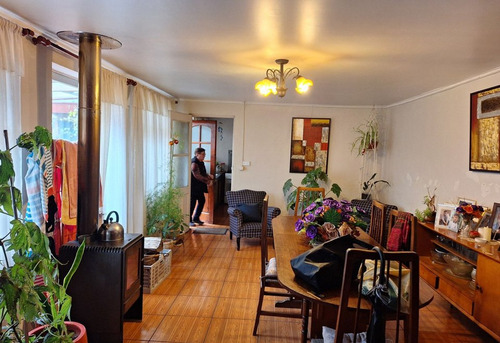 Casa Con 511 M2 A 4 Cuadras Del Centro De Los Ángeles
