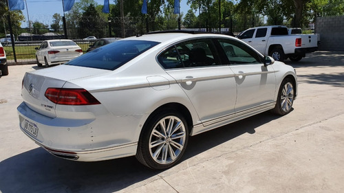 Volkswagen Passat 2.0 Tsi R-line 220cv