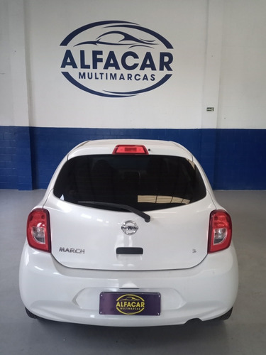 Nissan March 2015 1.0 12v S 5p