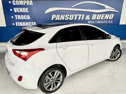 Imagem 4 de 9 de Hyundai I30 2016 1.8 Aut. 5p