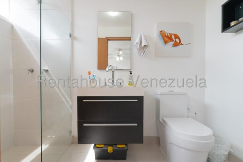Se Alquila Casa En Lomas De La Lagunita