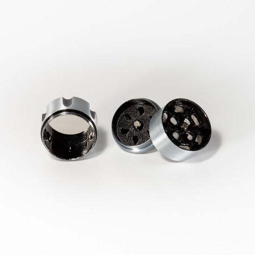 Imagen 3 de 6 de Picador Grinder Metal 3 Partes Tambor Cargador Chico Silver