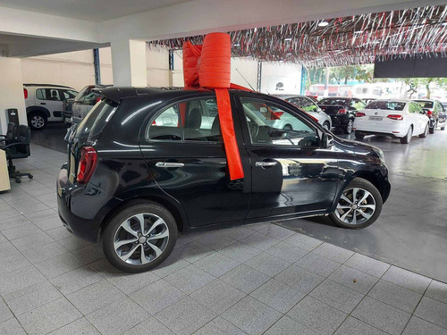 Imagem 4 de 13 de Nissan March 1.6 Sl 16v Flex 4p Manual