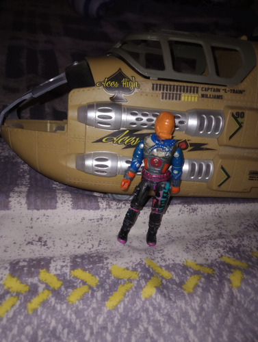 Avión The Corps Beast Bomber