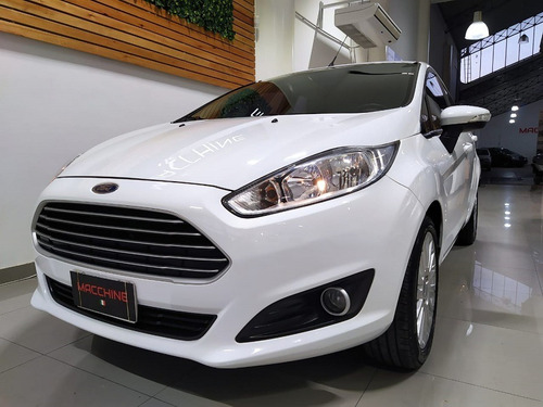 Imagen 1 de 14 de Ford Fiesta