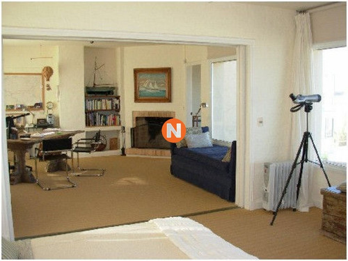 Casa En Venta, Peninsula, Punta Del Este, 4 Dormitorios.- Ref: 207873