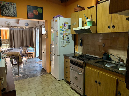 Imagen 8 de 16 de Casa En Esquina De 4 Dormitorios Y 2 Baños