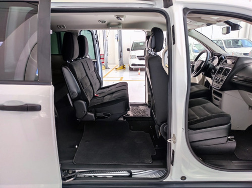 Imagen 13 de 15 de Grand Caravan Se