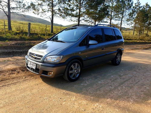 Imagen 1 de 15 de Chevrolet Zafira 2.0 Gls 2011