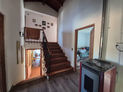Casa En Arriendo De 5 Dorm. Condominio Nogales Machalí