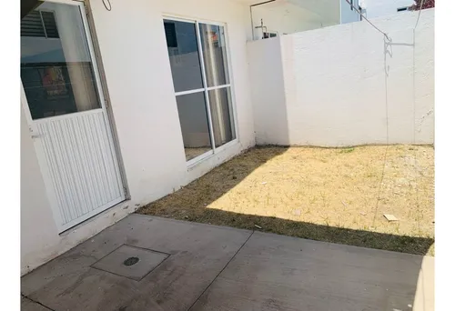 Casa Amueblada En Venta, San Juan Del Rio, Queretaro.
