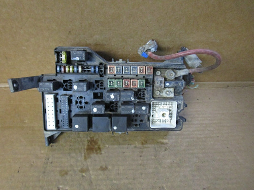 00 01 Dodge Ram 1500 Engine Fuse Box Junction Relay Bloc Tty