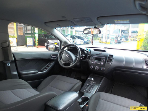Imagen 14 de 15 de Kia Cerato Pro Ex