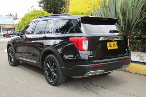 Ford Explorer 2.3 Xlt At 4x4 7 Puestos