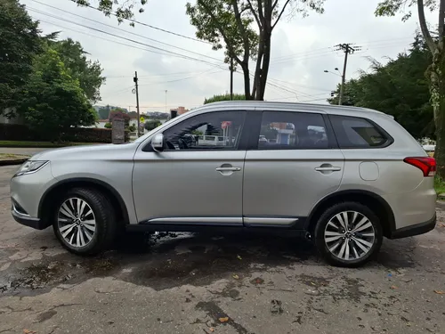 Mitsubishi Outlander 2.4 Kaiteki