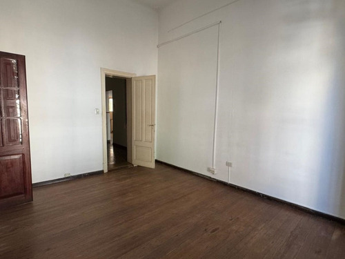 Venta Casa 6 Dorm. San Nicolas Centro