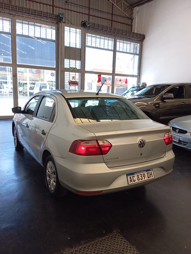 Volkswagen Voyage 1.6 Trenline 101cv