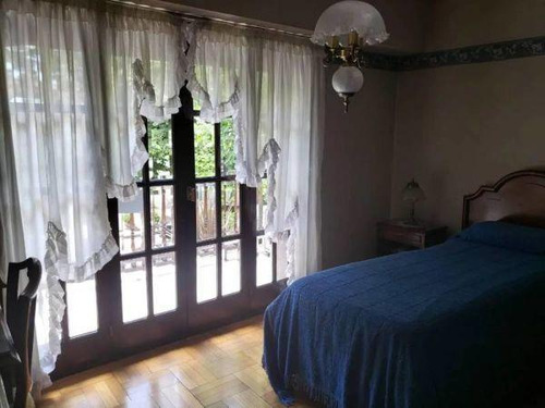 Villa Devoto - Venta Chalet En 2 Plantas, Garage