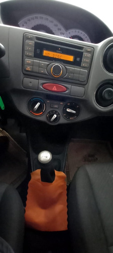Imagem 11 de 11 de Toyota Etios Sedan Xls Preto 1.5 Completo Manual