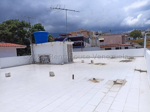 Imagen 22 de 27 de Casa Comercial Y Residencial En Catia La Mar A Pie De Calle Con Local Comercial 22-8083