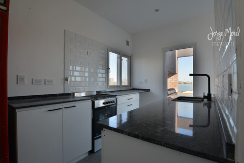 Casa Venta Barrio San Sebastián - Area 10 - 3 Dormitorios - #id 2748