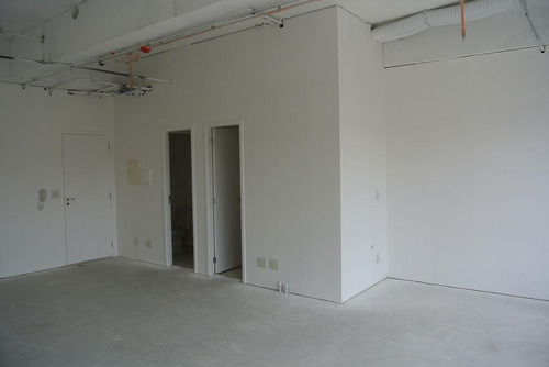 Imagem 3 de 6 de Sala Comercial 47m² Com 2 Banheiros E 1 Vaga - Sa0087