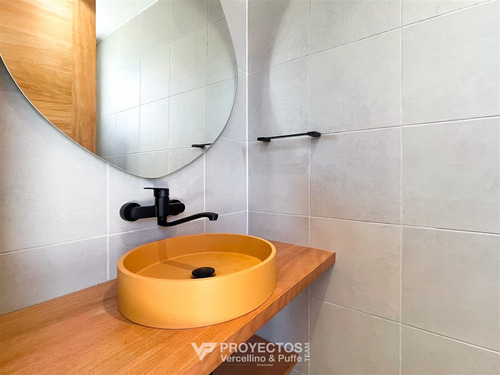 Moderna Y Espaciosa Casa Con Piscina, Jardín Y Quincho