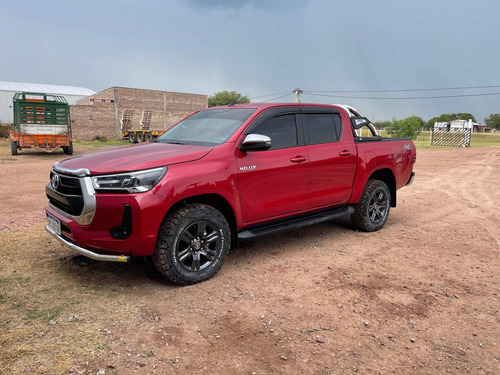 Toyota Hilux Srv 4x4 M/t 204 Cv